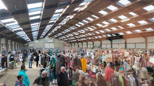 De Bestse Overdekte Rommelmarkt