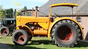 Oldtimerdag met toertocht voor oldtimer tractoren