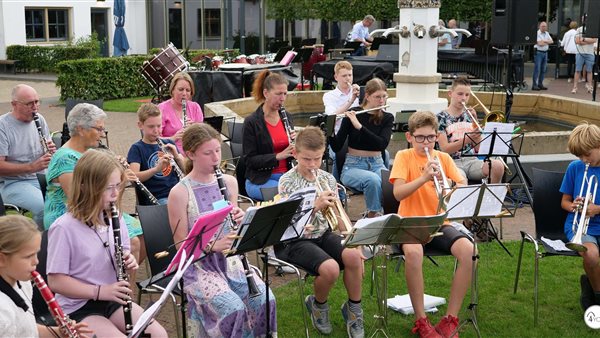 Zomeravondconcert Harmonie Drunen