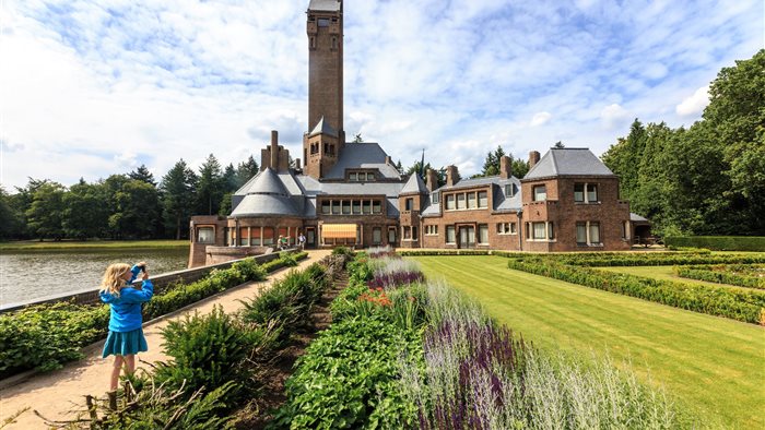 Jachthuis Sint Hubertus in Hoenderloo, Gelderland