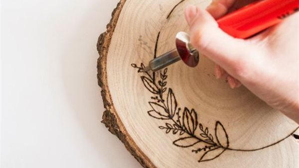 Houten schijf houtbranden