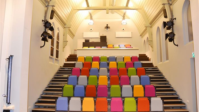 Brinkhuis Theater in Laren, Noord-Holland
