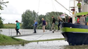 Vaartocht de Blauwe Bever met rondleiding kasteel