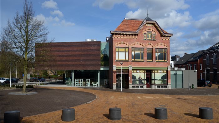 Museum Het Warenhuis - Museum Land van Axel in Axel, Zeeland