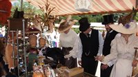 Curiosa- en Antiekmarkt Spakenburg