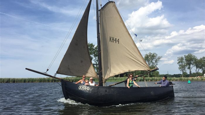 Rondvaart KH44 - Zeiltocht varend erfgoed in Kolhorn, Noord-Holland