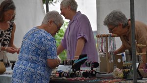 Kunstmarkt in Kasteelpark Born