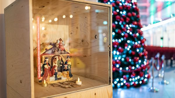 Geloven in Ontmoeting - Kerststallen in het Atrium