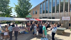 Zomermarkt Ederveen Helpt