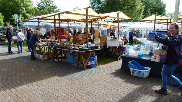Rommelmarkt Hoeksteenkerk
