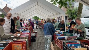 Boekenmarkt Vlijt en Volharding Alphen
