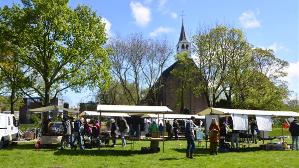 Stekjesmarkt Buiksloterkerk