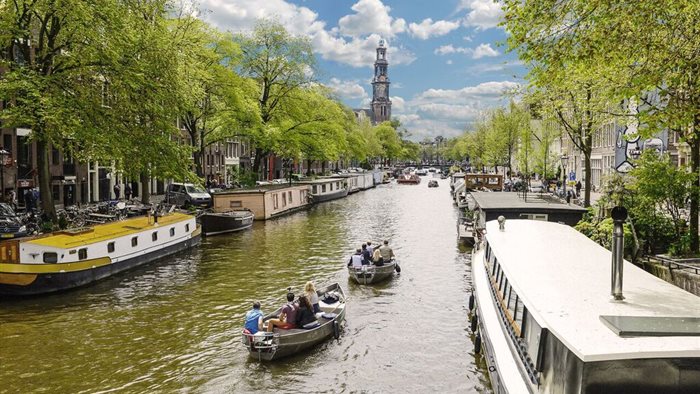 Boot huren Amsterdam - Canal Motorboats in Amsterdam, Noord-Holland