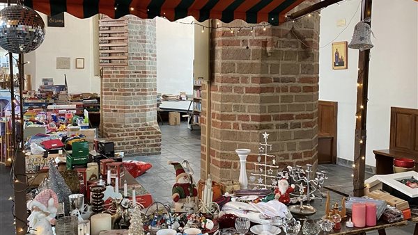 Curiosamarkt Oude Kerk Naaldwijk