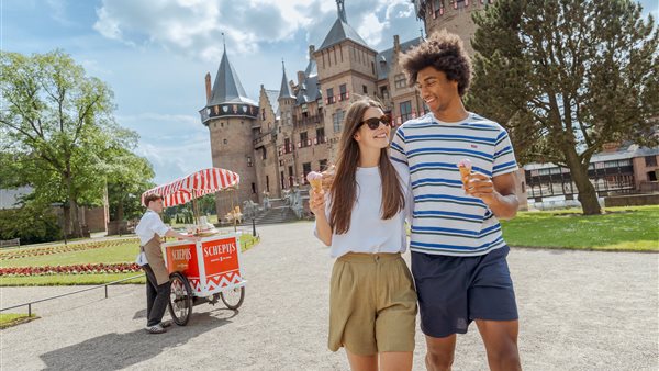 Zomers verpozen in de kasteeltuinen