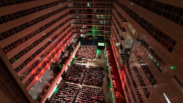 Kerst-Sing-ALong in het Atrium Den Haag Livestream