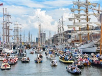SAIL: Borrel & vuurwerk in 